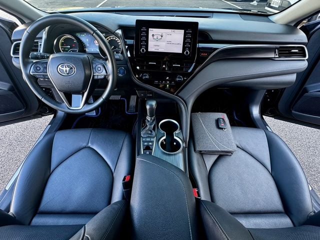 TOYOTA豐田 CAMRY HYBRID  第3張相片