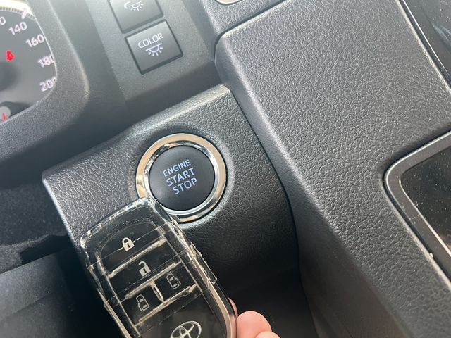 TOYOTA豐田 GRANVIA  第17張相片