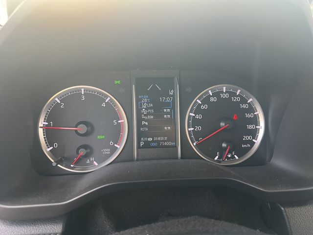 TOYOTA豐田 GRANVIA  第20張相片