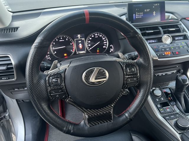 LEXUS凌志 NX200T  第13張相片