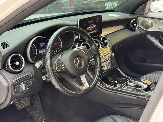 M-BENZ賓士 C300 4MATIC  第3張相片