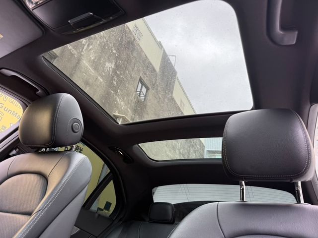 M-BENZ賓士 C300 4MATIC  第6張相片