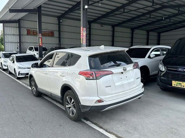 TOYOTA豐田 RAV4  第4張相片