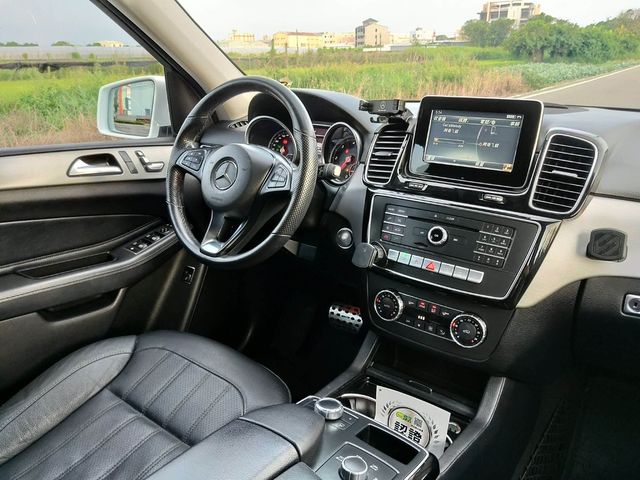 M-BENZ賓士 GLE 250D  第5張相片