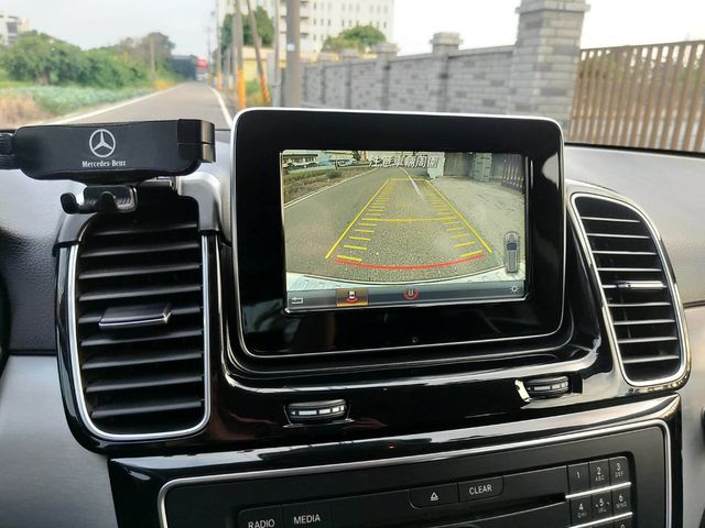 M-BENZ賓士 GLE 250D  第13張相片