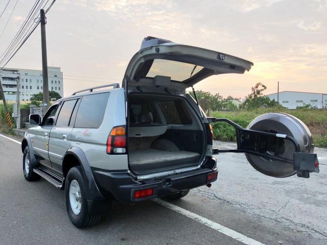 MITSUBISHI三菱 CHALLENGER  第19張相片