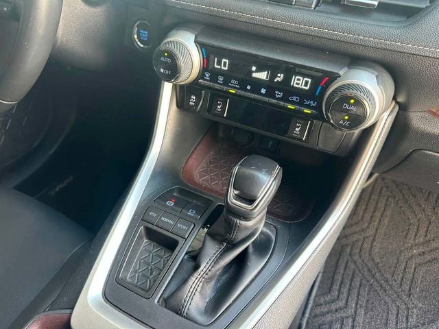 TOYOTA豐田 RAV4  第12張相片