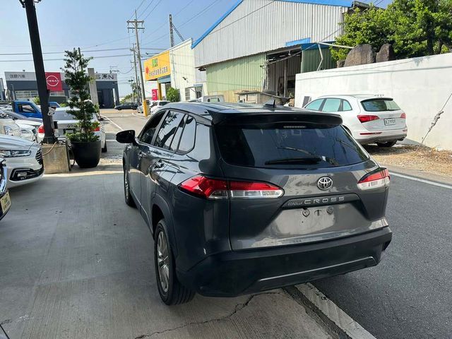 TOYOTA豐田 COROLLA CROSS  第4張相片