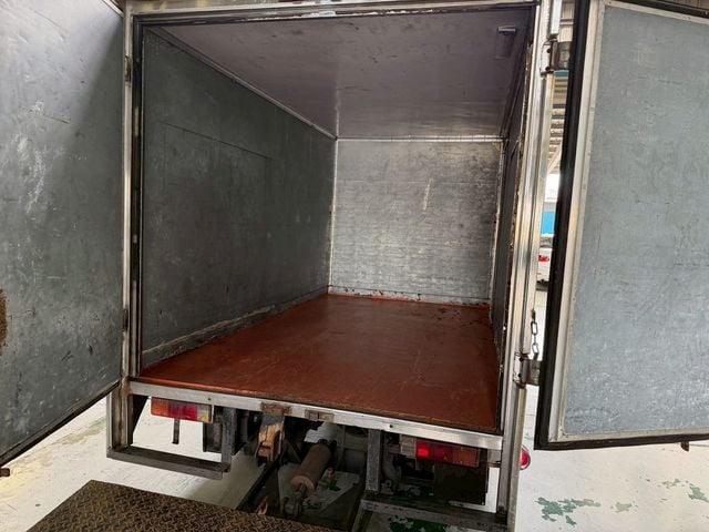 MITSUBISHI三菱 CANTER  第5張相片