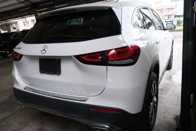 M-BENZ賓士 GLA200  第2張相片