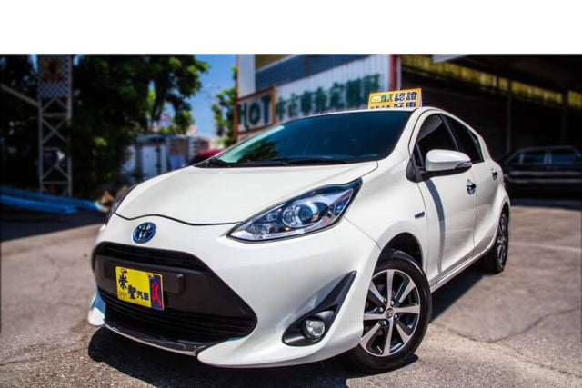 TOYOTA豐田 PRIUS C  第1張相片