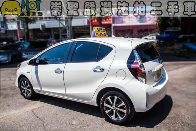 TOYOTA豐田 PRIUS C  第4張相片