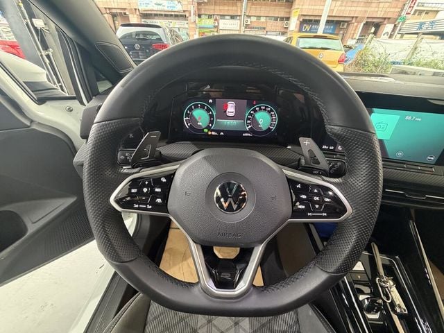 VOLKSWAGEN福斯 GOLF  第11張相片