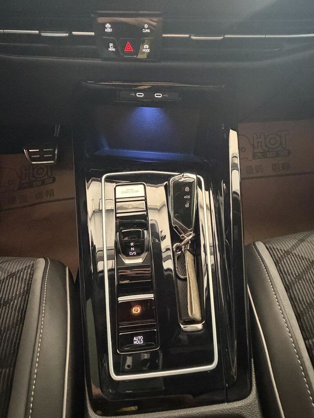 VOLKSWAGEN福斯 GOLF  第12張相片