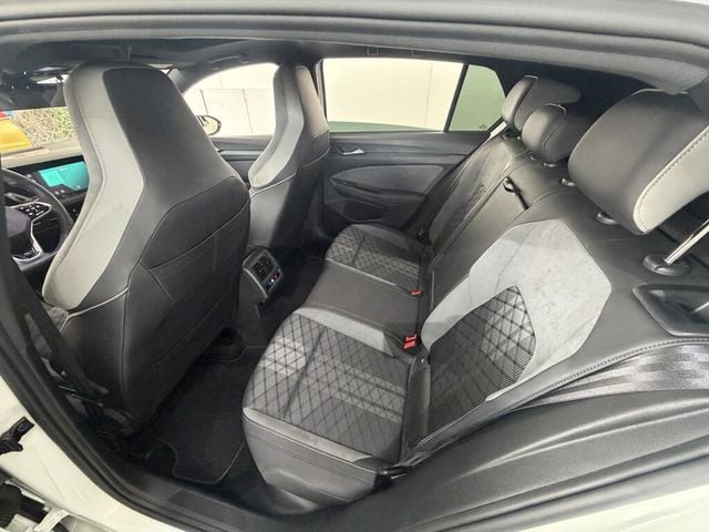 VOLKSWAGEN福斯 GOLF  第14張相片