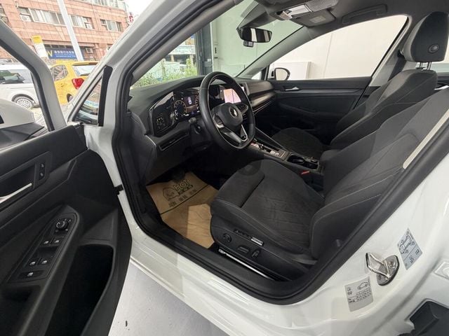 VOLKSWAGEN福斯 GOLF  第12張相片