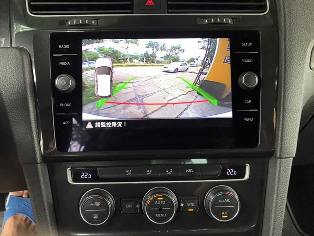 VOLKSWAGEN福斯 GOLF  第9張相片