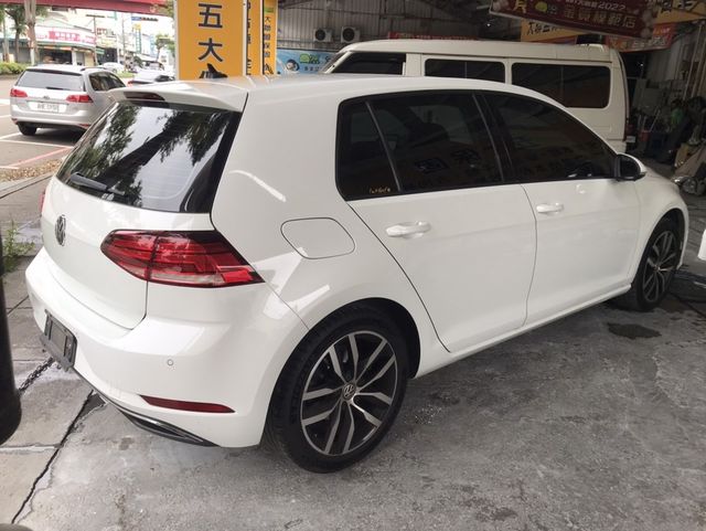 VOLKSWAGEN福斯 GOLF  第14張相片