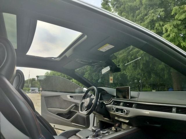 Audi RS5  第9張相片
