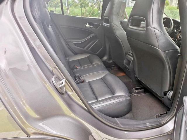 Mercedes-Benz/賓士 GLA200d  第11張相片