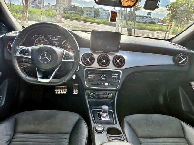 Mercedes-Benz/賓士 CLA45 AMG  第10張相片