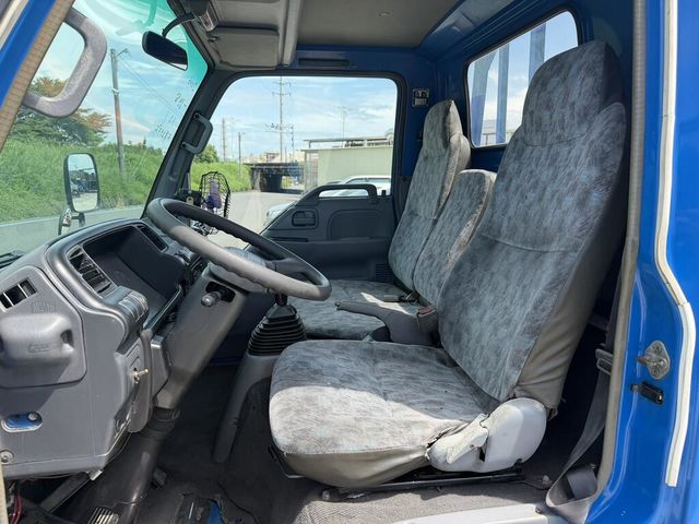 ISUZU五十鈴 ELF  第6張相片