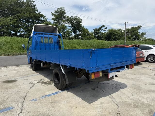 ISUZU五十鈴 ELF  第12張相片
