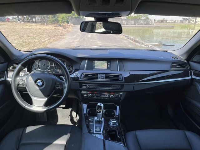 BMW寶馬 520I  第12張相片