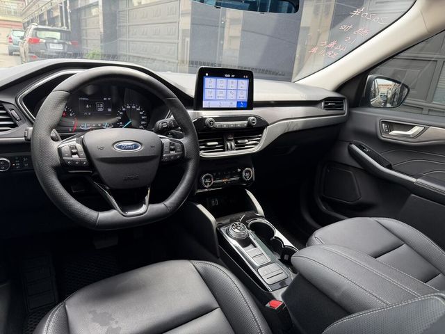 FORD福特 KUGA  第13張相片