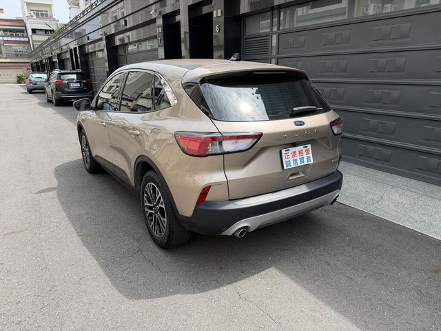 FORD福特 KUGA  第18張相片