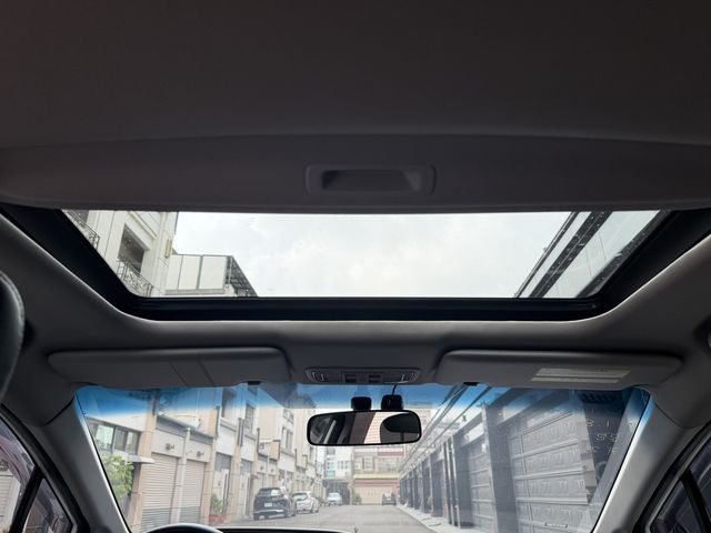HONDA本田 CIVIC  第8張相片