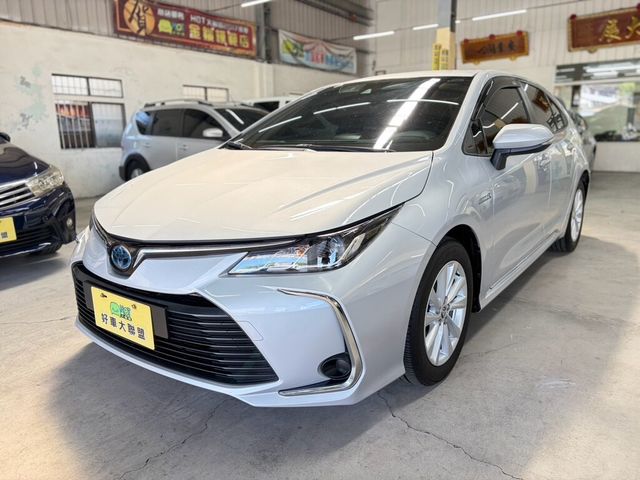 TOYOTA豐田 COROLLA ALTIS HYBRID  第1張相片