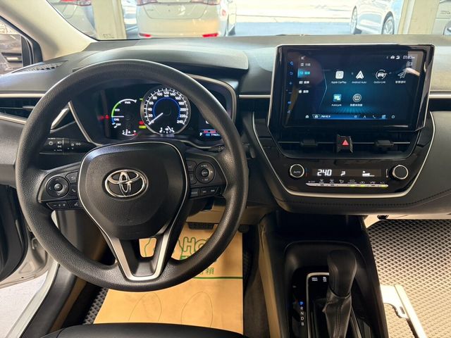 TOYOTA豐田 COROLLA ALTIS HYBRID  第5張相片