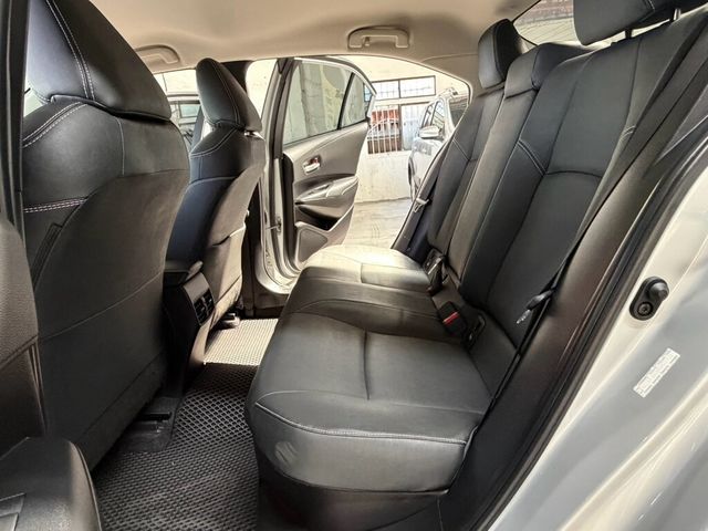 TOYOTA豐田 COROLLA ALTIS HYBRID  第10張相片