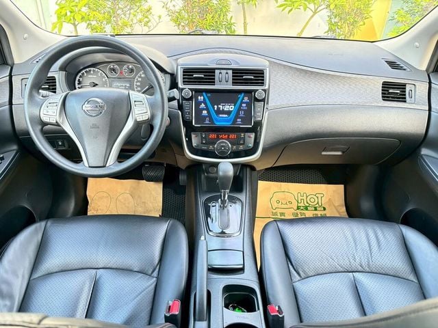 NISSAN日產 TIIDA  第5張相片