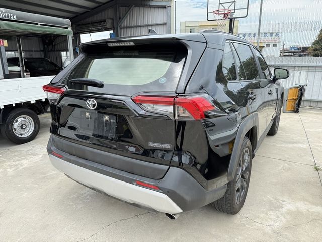 TOYOTA豐田 RAV4  第4張相片