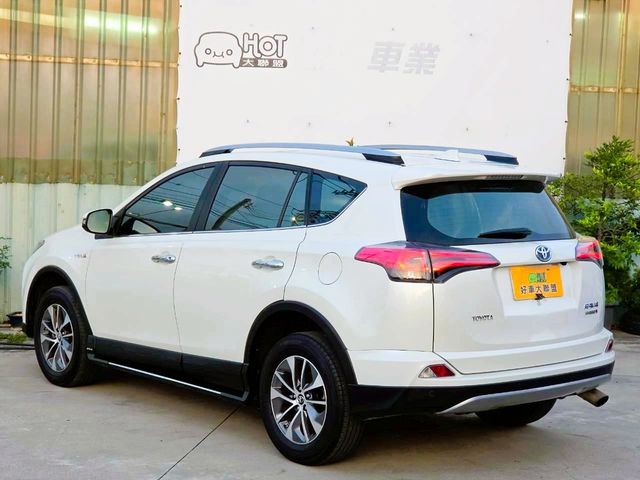 TOYOTA豐田 RAV4  第10張相片
