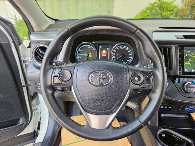 TOYOTA豐田 RAV4  第11張相片