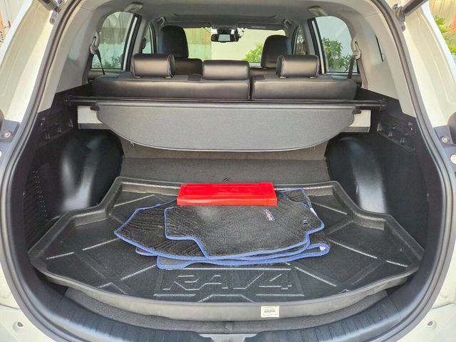 TOYOTA豐田 RAV4  第15張相片
