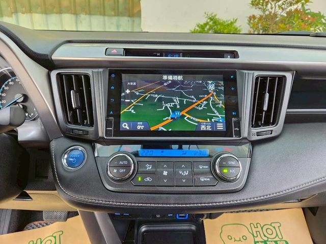 TOYOTA豐田 RAV4  第17張相片