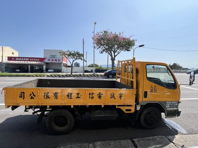 MITSUBISHI三菱 CANTER  第7張相片