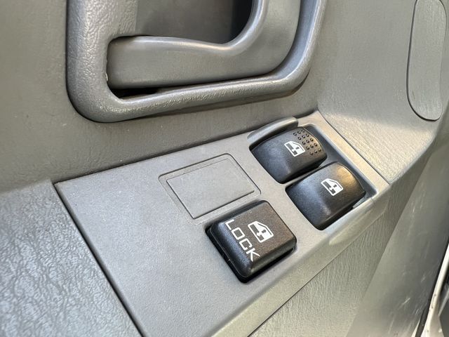 MITSUBISHI三菱 CANTER  第12張相片