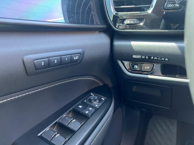 LEXUS凌志 NX350H  第10張相片