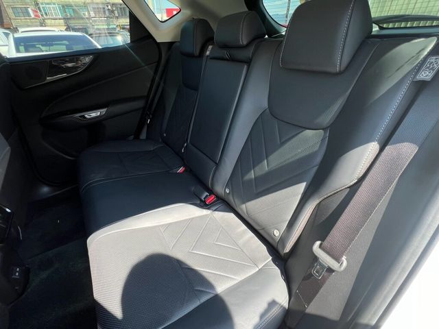 LEXUS凌志 NX350H  第13張相片
