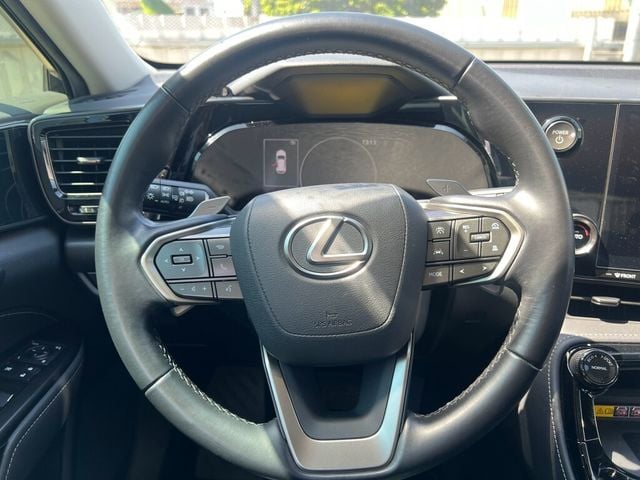 LEXUS凌志 NX350H  第14張相片