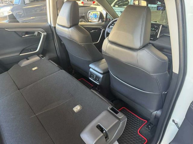 TOYOTA豐田 RAV4  第19張相片