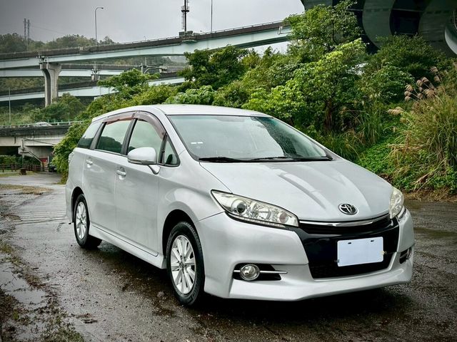 TOYOTA豐田 WISH  第3張相片