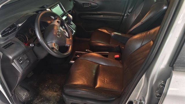 TOYOTA豐田 WISH  第5張相片