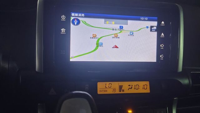 TOYOTA豐田 WISH  第9張相片