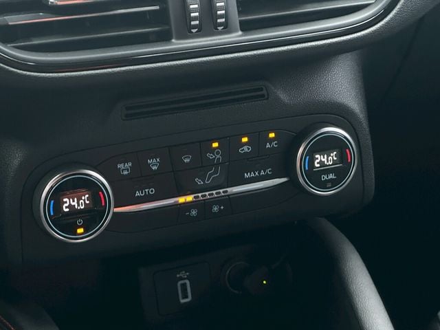 FORD福特 FOCUS  第14張相片